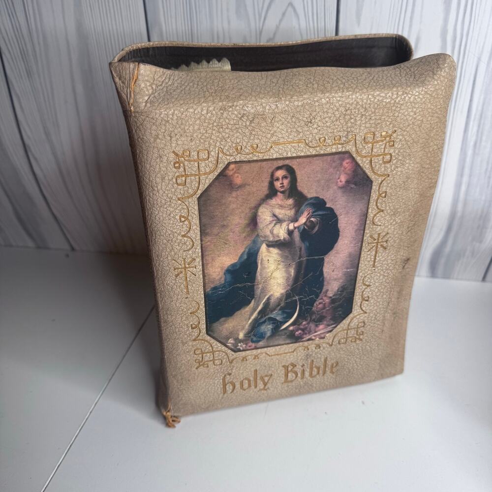 VTG 1961 Holy Bible "Holy Angel Edition" Catholic Press Rev. O'Connell Color